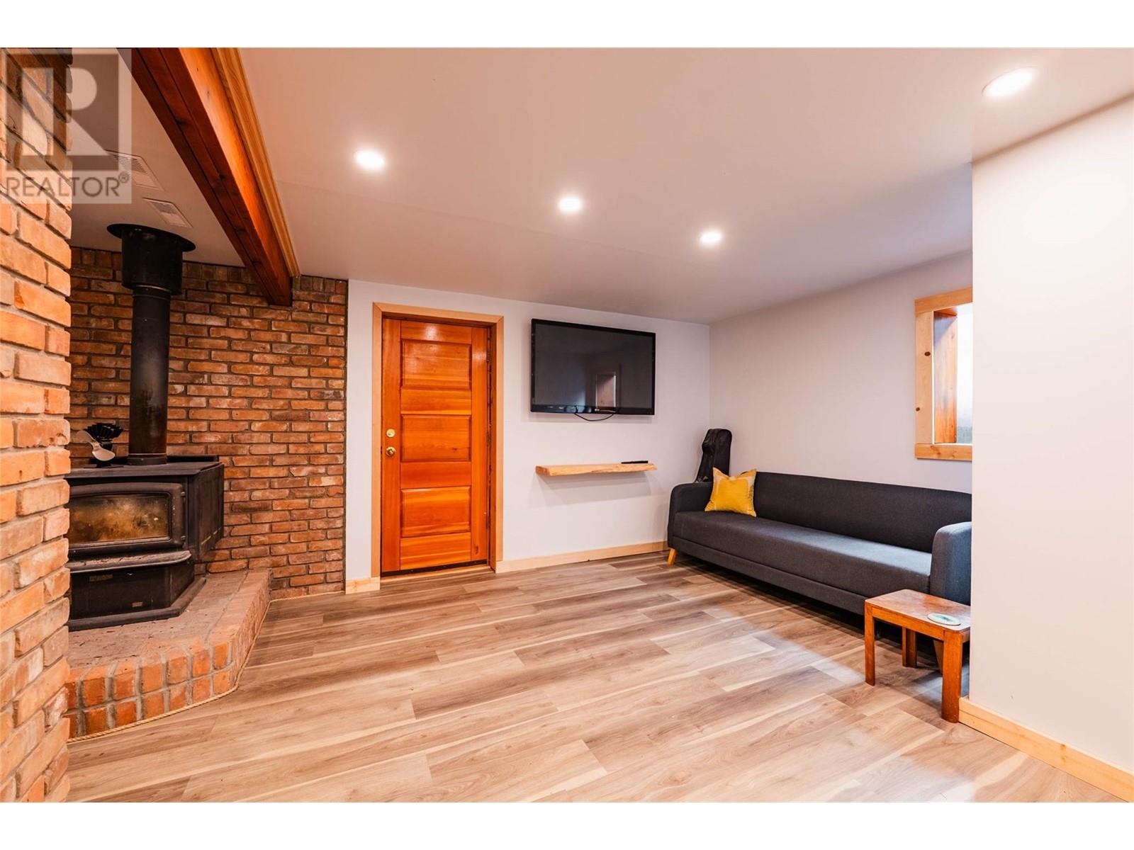 3250 South Slocan Village Road, South Slocan, British Columbia  V0G 2G1 - Photo 31 - 10344224