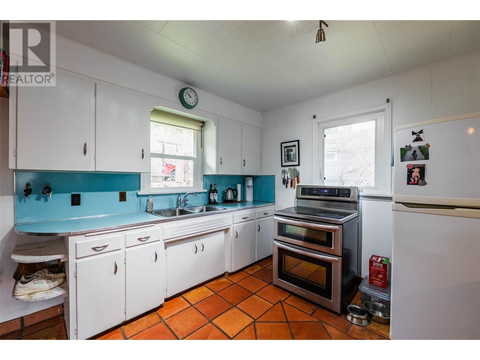 3250 South Slocan Village Road, South Slocan, British Columbia  V0G 2G1 - Photo 6 - 10344224