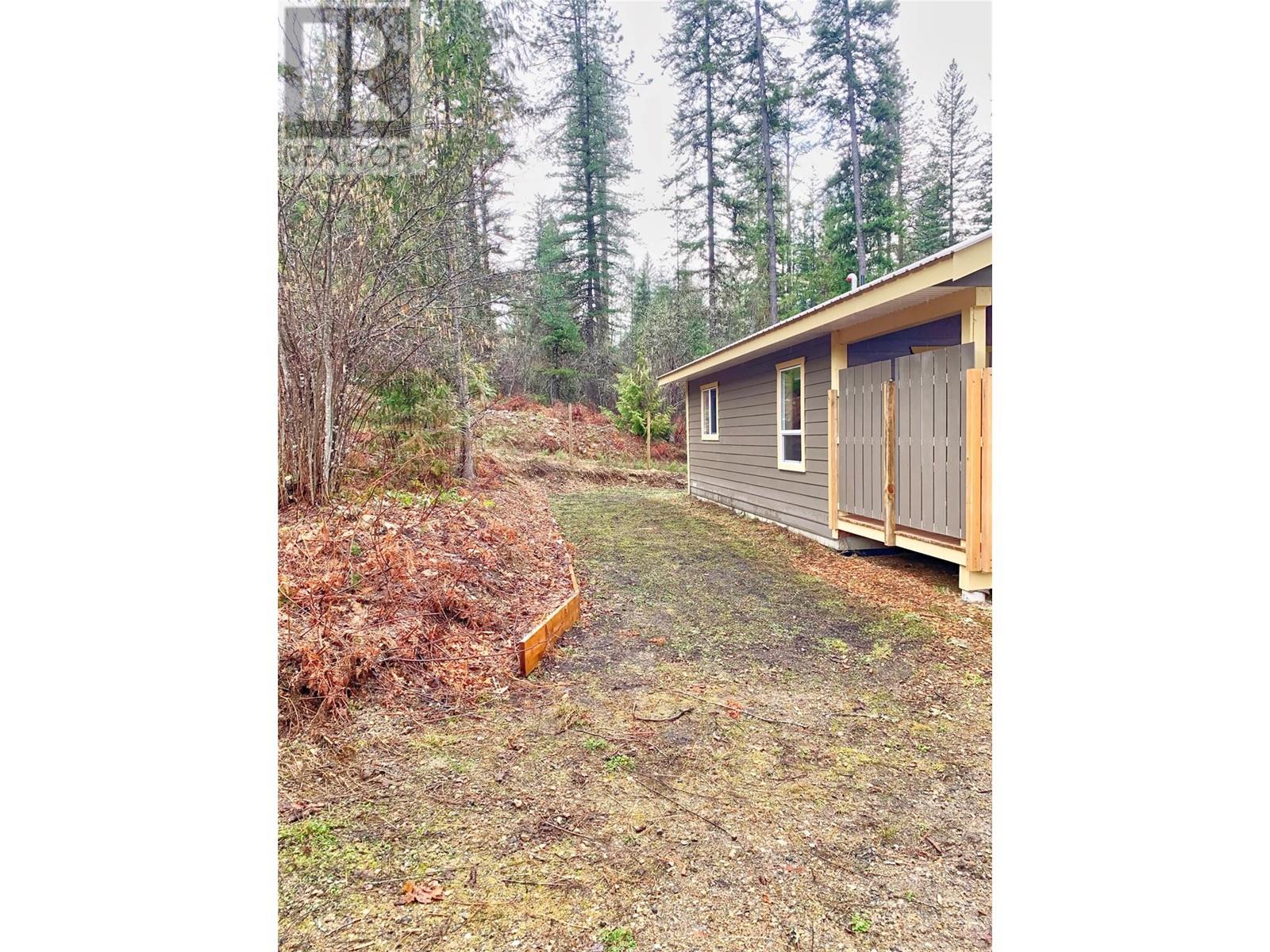 5541 Ducksway Road, Winlaw, British Columbia  V0G 2J0 - Photo 9 - 10342878