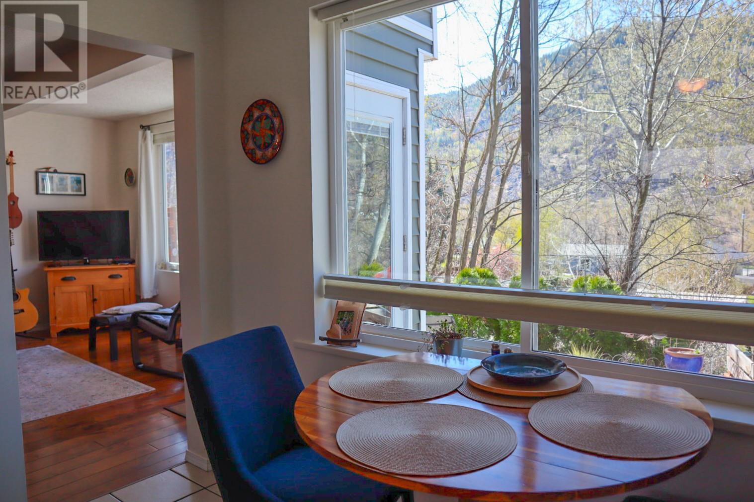 2229 Fifth Avenue, Trail, British Columbia  V1R 3E8 - Photo 22 - 10344238