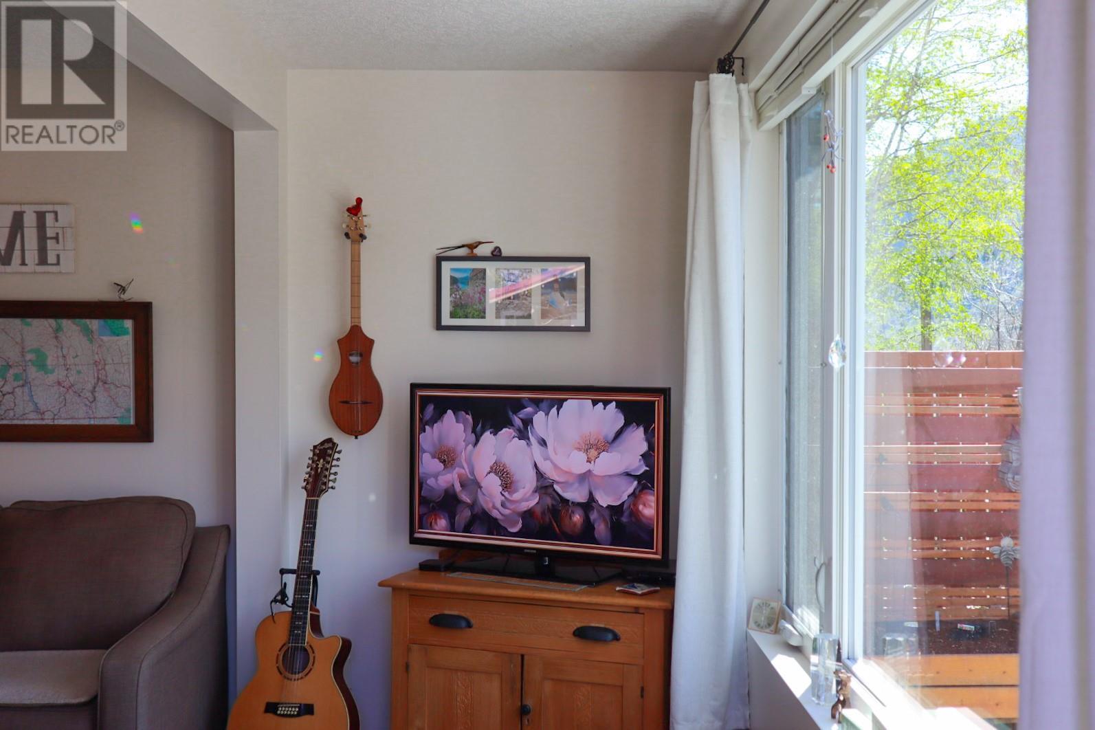 2229 Fifth Avenue, Trail, British Columbia  V1R 3E8 - Photo 26 - 10344238