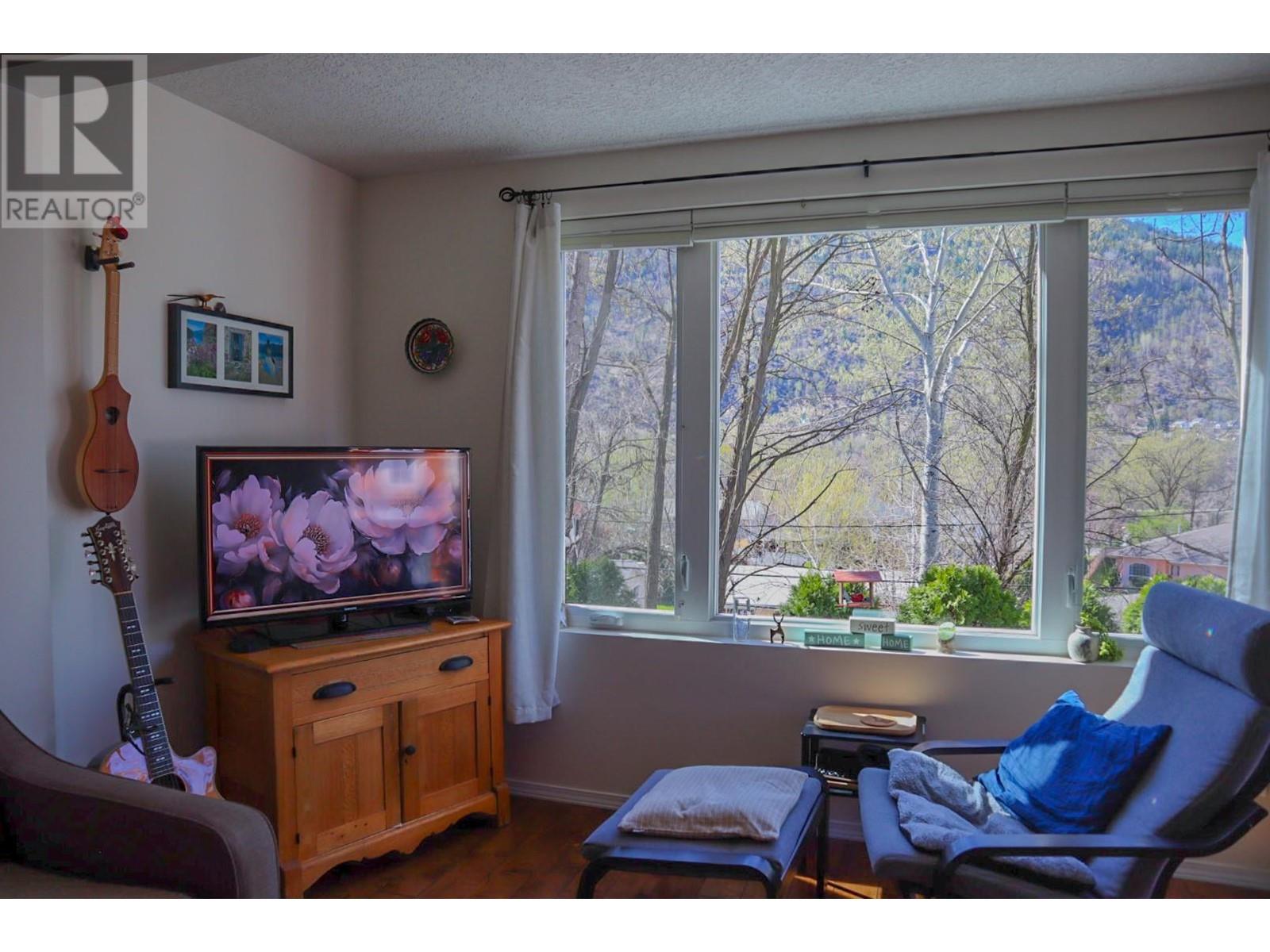 2229 Fifth Avenue, Trail, British Columbia  V1R 3E8 - Photo 34 - 10344238