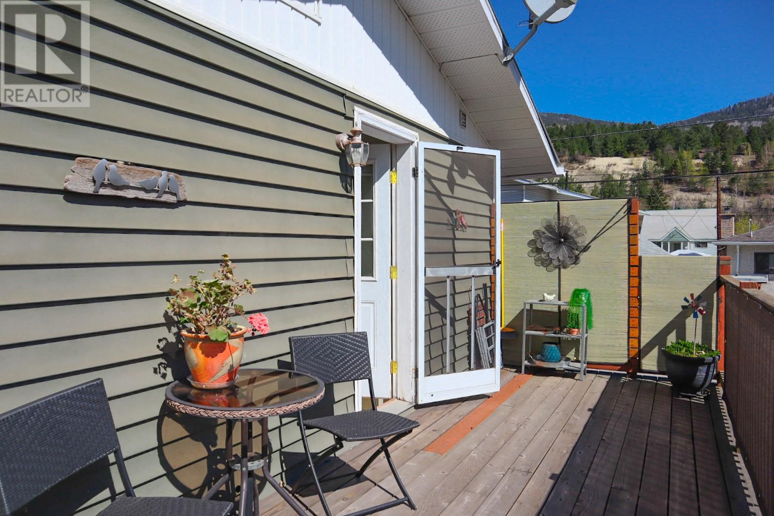 2229 Fifth Avenue, Trail, British Columbia  V1R 3E8 - Photo 42 - 10344238