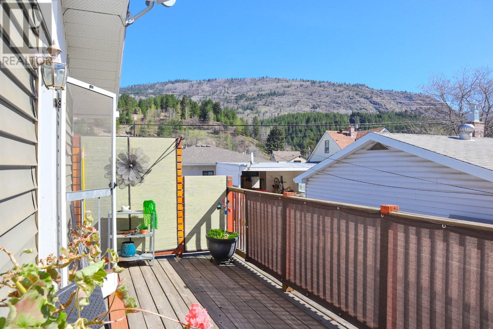 2229 Fifth Avenue, Trail, British Columbia  V1R 3E8 - Photo 43 - 10344238