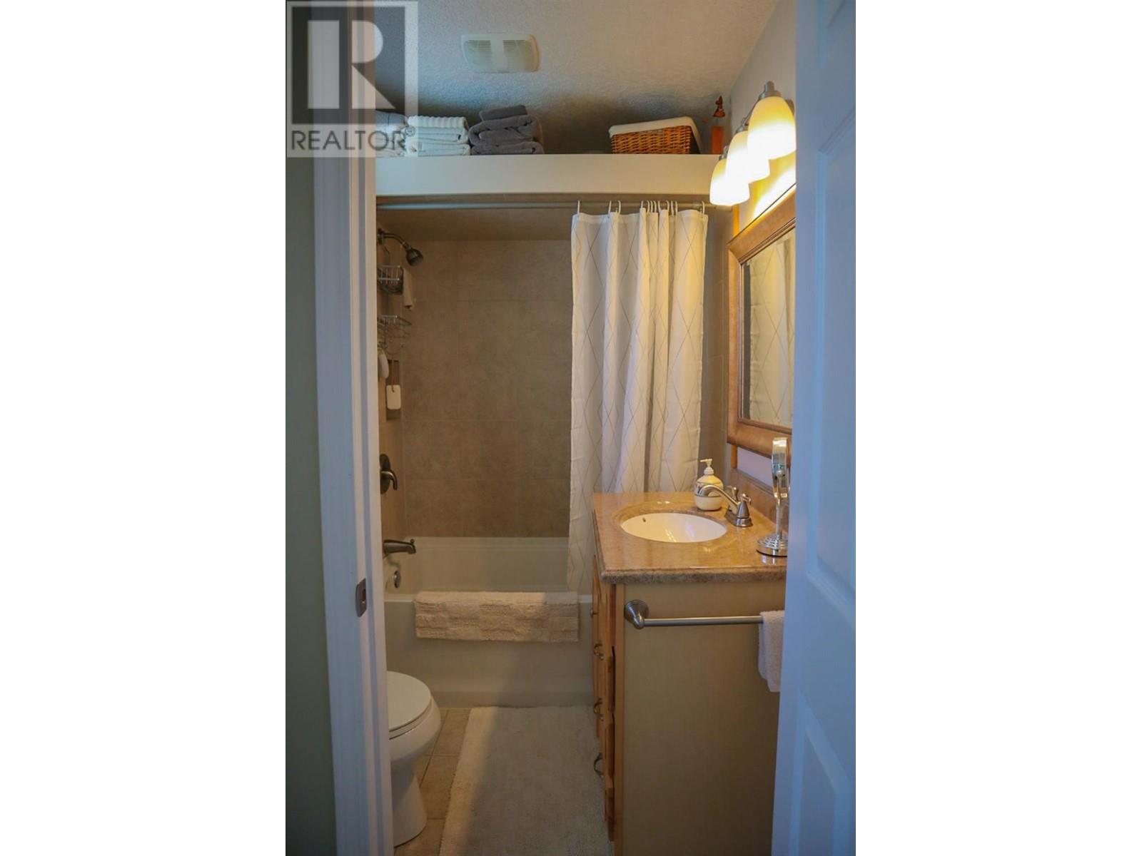 2229 Fifth Avenue, Trail, British Columbia  V1R 3E8 - Photo 44 - 10344238