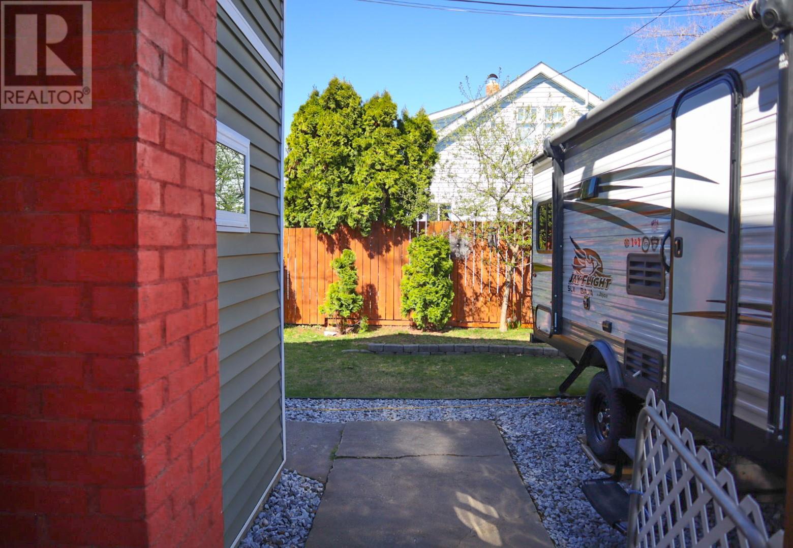 2229 Fifth Avenue, Trail, British Columbia  V1R 3E8 - Photo 61 - 10344238