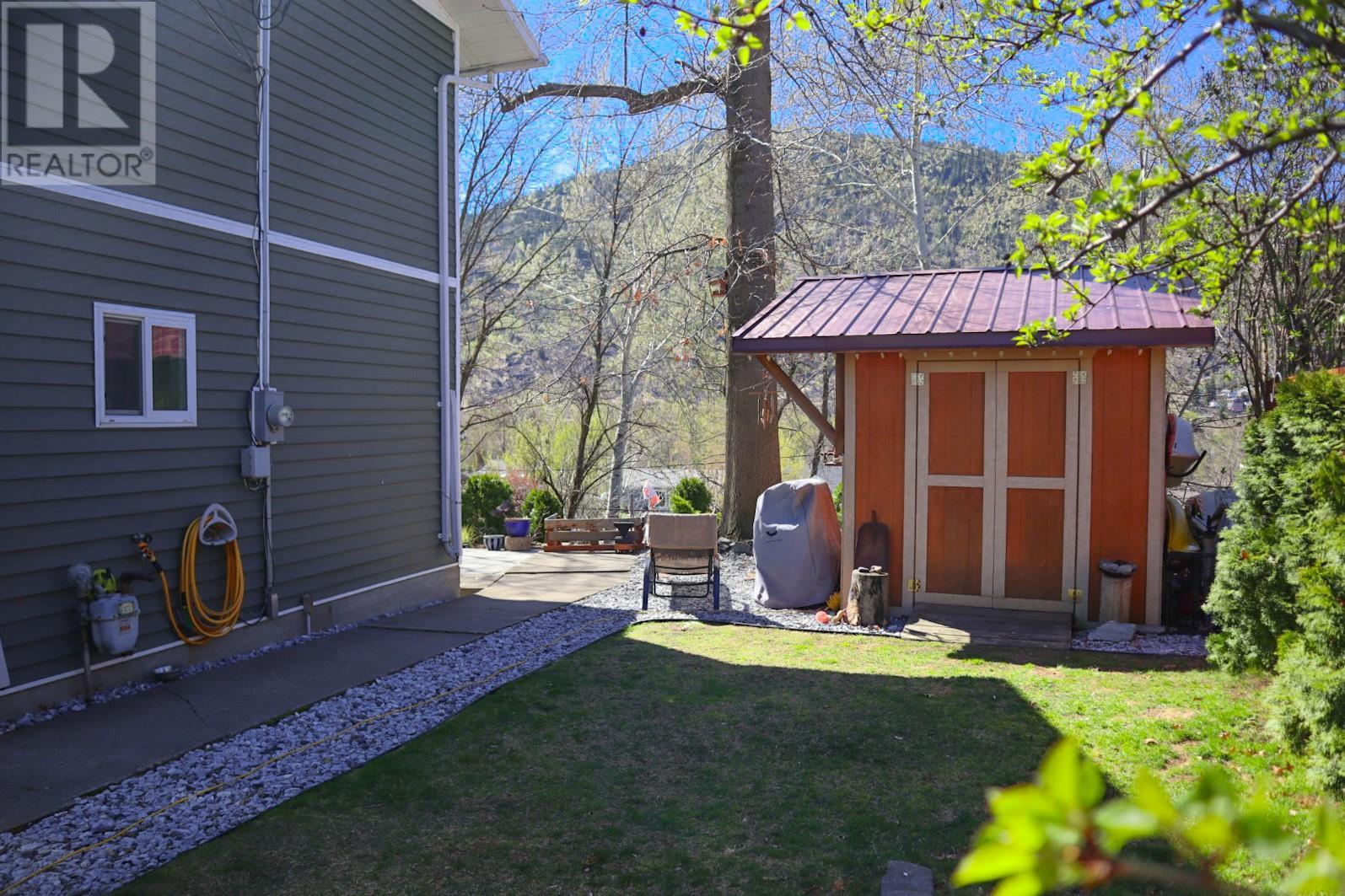 2229 Fifth Avenue, Trail, British Columbia  V1R 3E8 - Photo 66 - 10344238