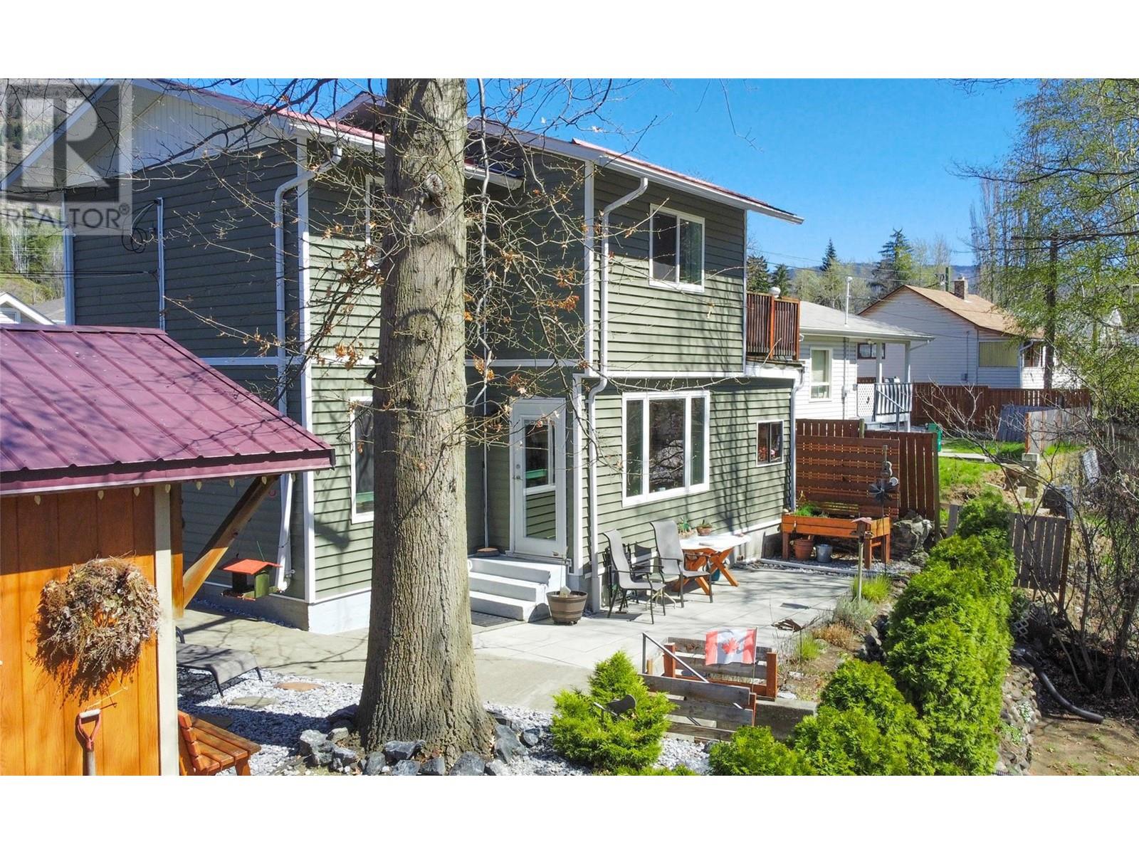 2229 Fifth Avenue, Trail, British Columbia  V1R 3E8 - Photo 69 - 10344238