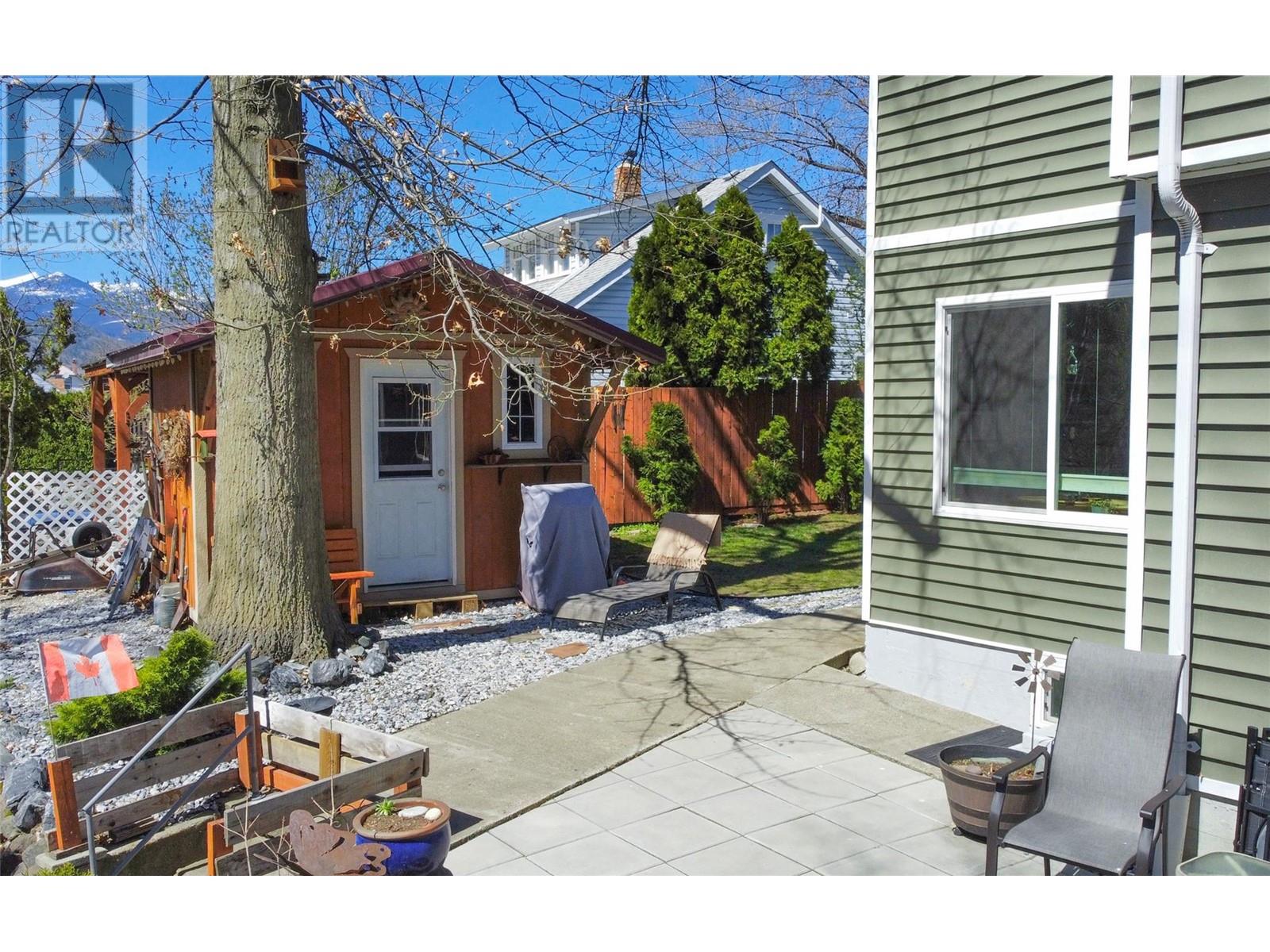 2229 Fifth Avenue, Trail, British Columbia  V1R 3E8 - Photo 7 - 10344238