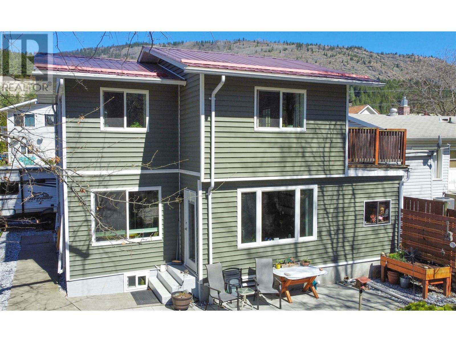 2229 Fifth Avenue, Trail, British Columbia  V1R 3E8 - Photo 71 - 10344238