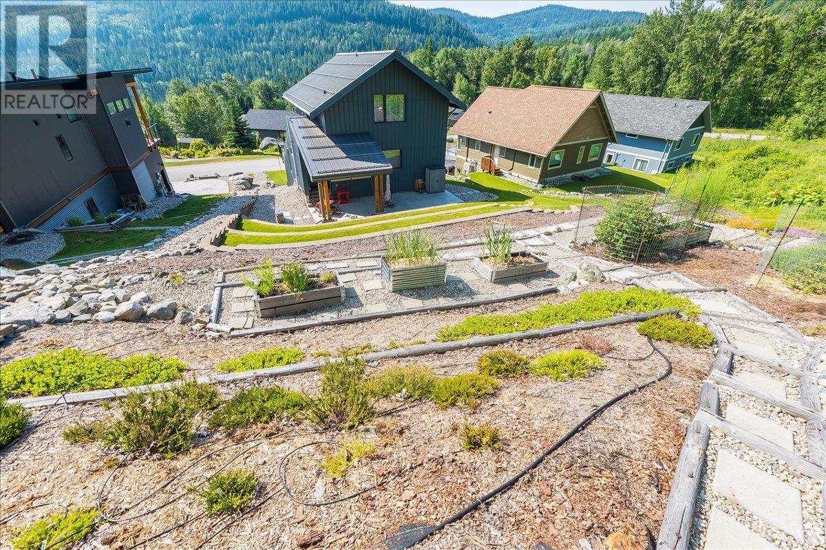 1006 Silvertip Road, Rossland, British Columbia  V0G 1Y0 - Photo 87 - 10343204