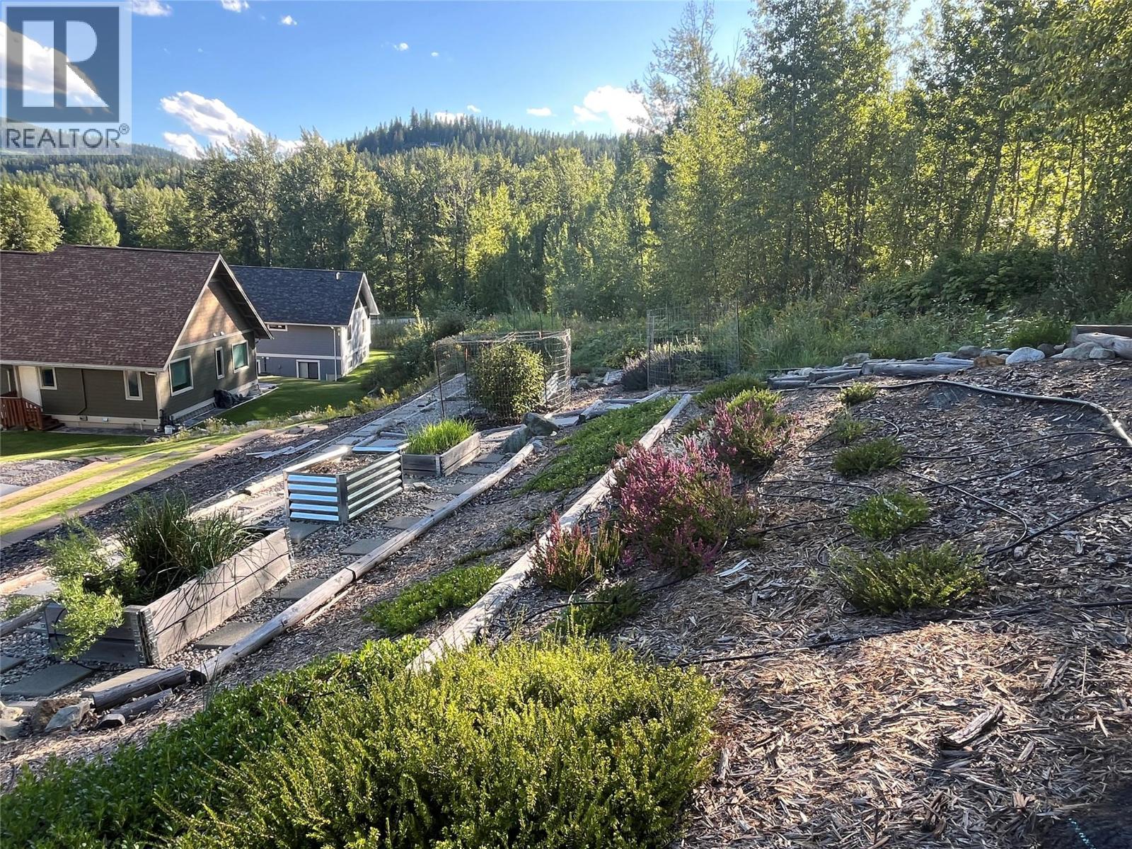 1006 Silvertip Road, Rossland, British Columbia  V0G 1Y0 - Photo 91 - 10343204