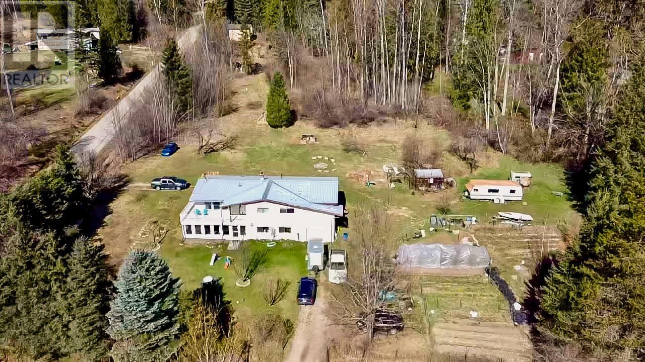 6607 Appledale Lower Road, Appledale, British Columbia  V0G 2J0 - Photo 1 - 10344244