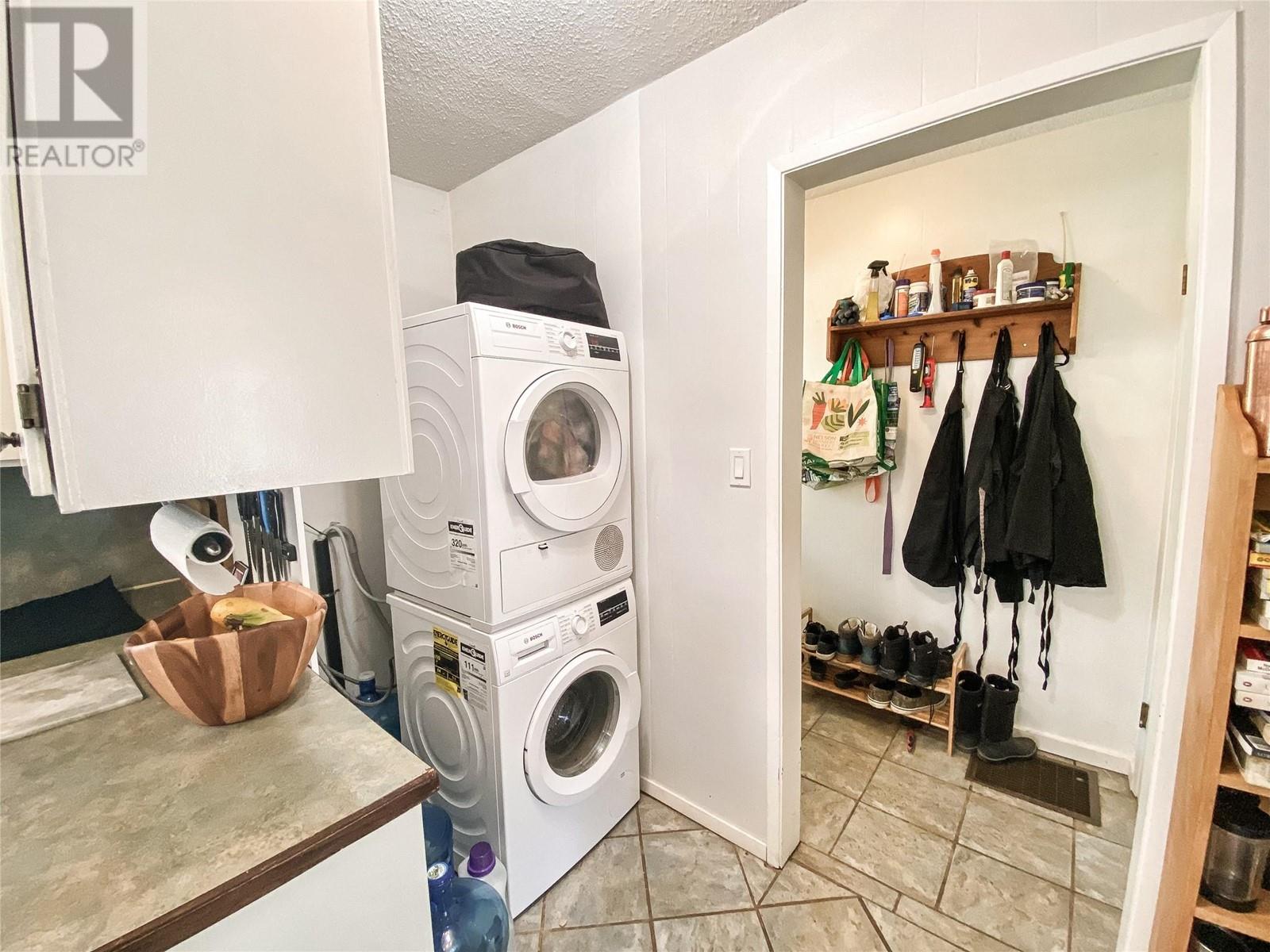 6607 Appledale Lower Road, Appledale, British Columbia  V0G 2J0 - Photo 18 - 10344244