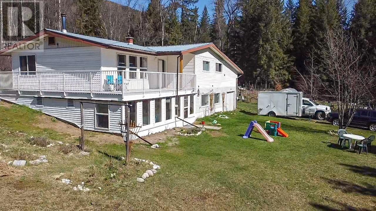 6607 Appledale Lower Road, Appledale, British Columbia  V0G 2J0 - Photo 3 - 10344244