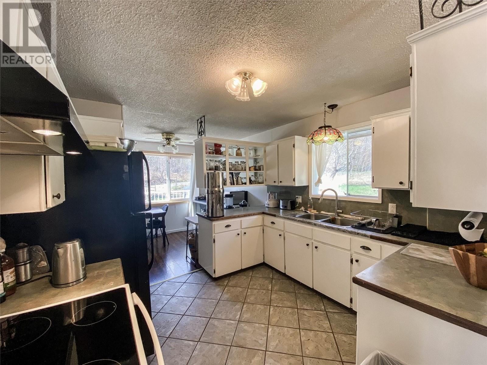 6607 Appledale Lower Road, Appledale, British Columbia  V0G 2J0 - Photo 6 - 10344244