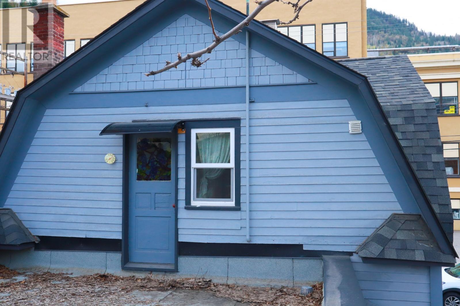 1560 Bay Avenue, Trail, British Columbia  V1R 4B3 - Photo 32 - 10344581