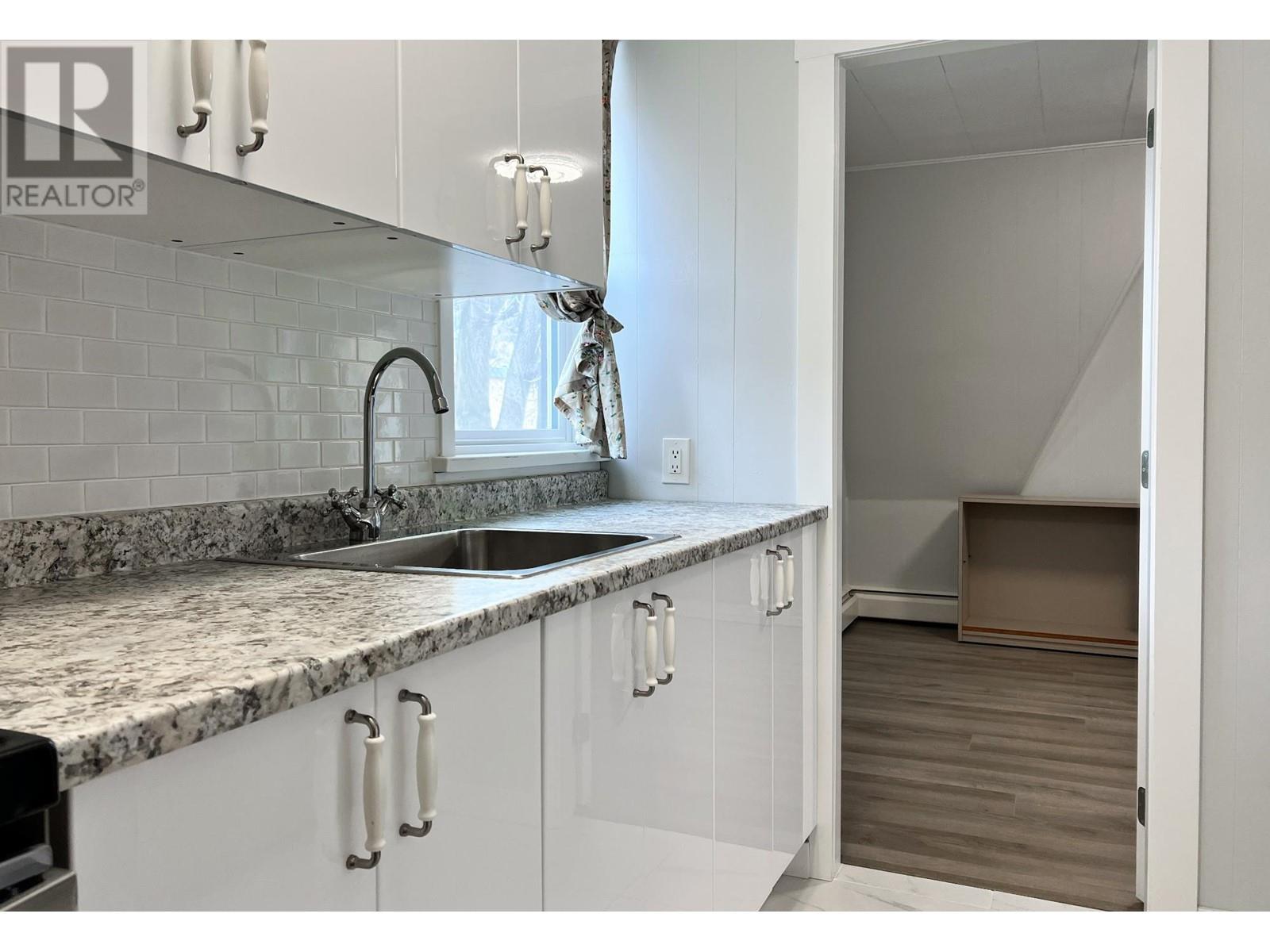 1560 Bay Avenue, Trail, British Columbia  V1R 4B3 - Photo 40 - 10344581