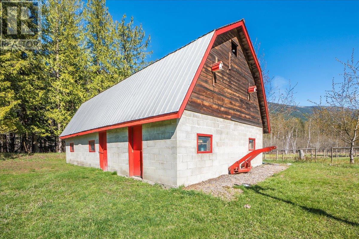 3006 Highway 6 Highway, Slocan Park, British Columbia  V0G 2E0 - Photo 11 - 10344520