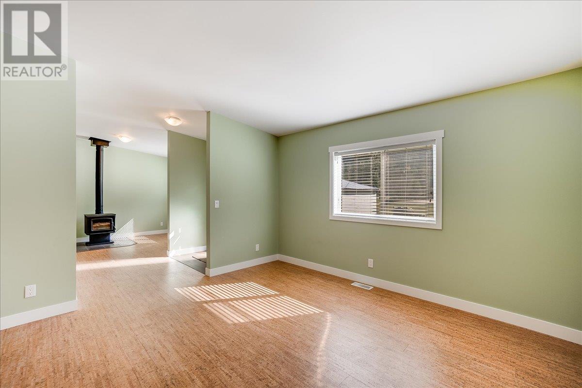 3006 Highway 6 Highway, Slocan Park, British Columbia  V0G 2E0 - Photo 20 - 10344520
