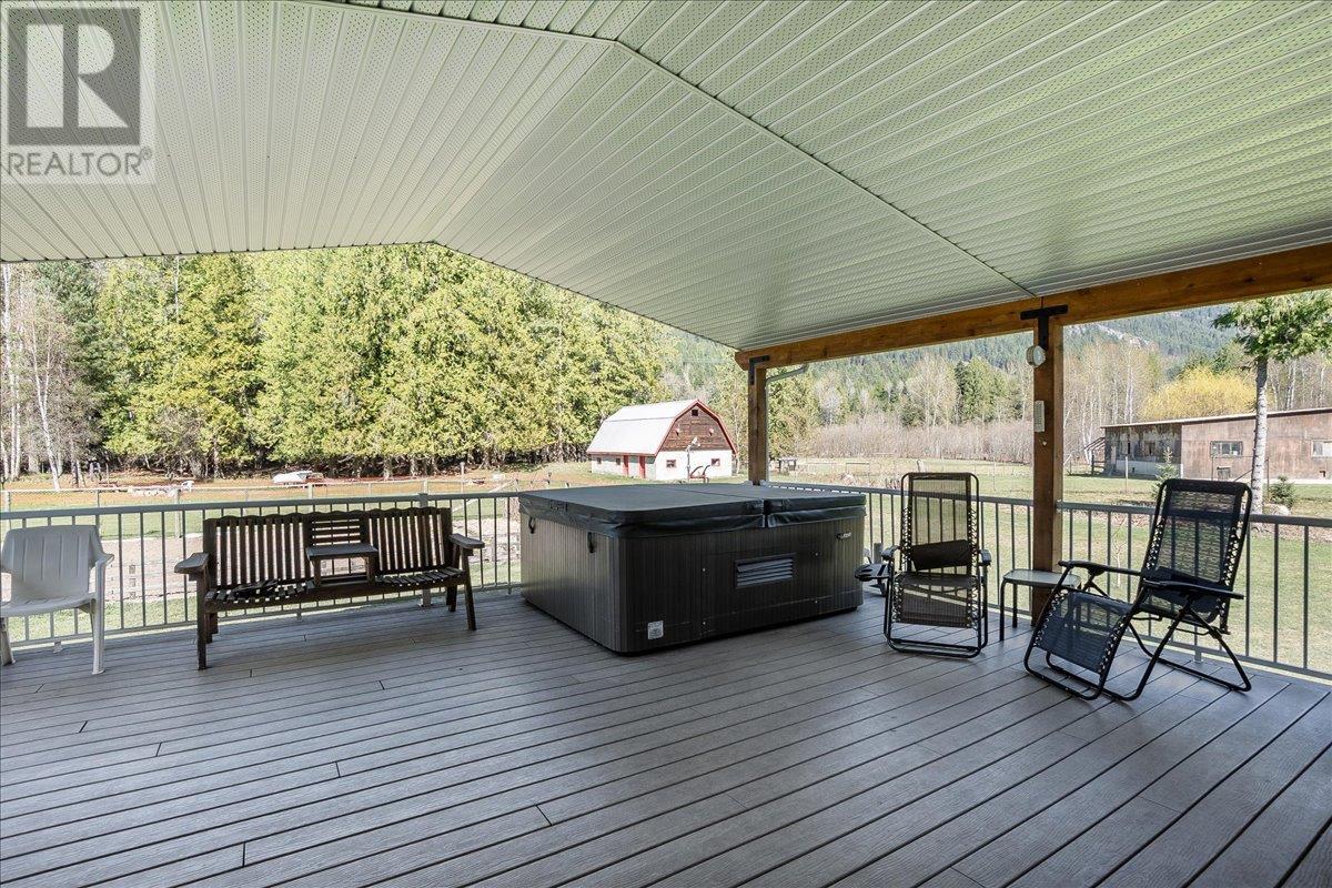3006 Highway 6 Highway, Slocan Park, British Columbia  V0G 2E0 - Photo 36 - 10344520