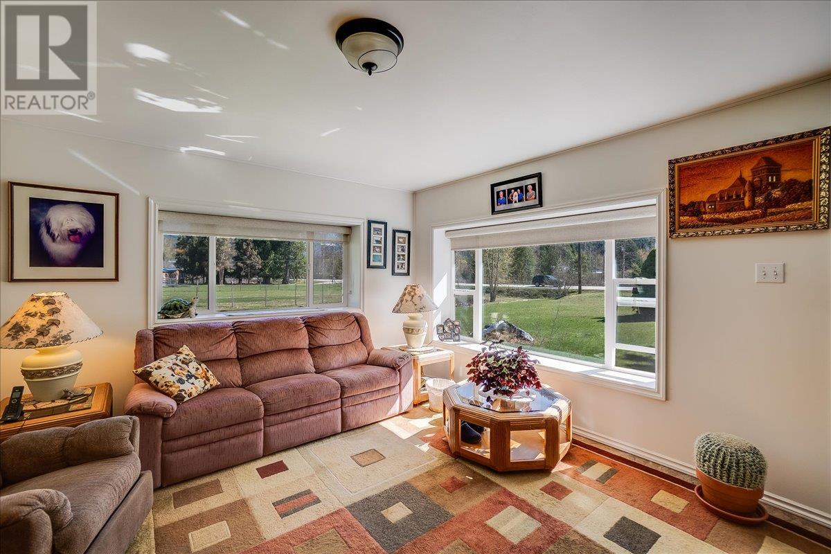 3006 Highway 6 Highway, Slocan Park, British Columbia  V0G 2E0 - Photo 44 - 10344520