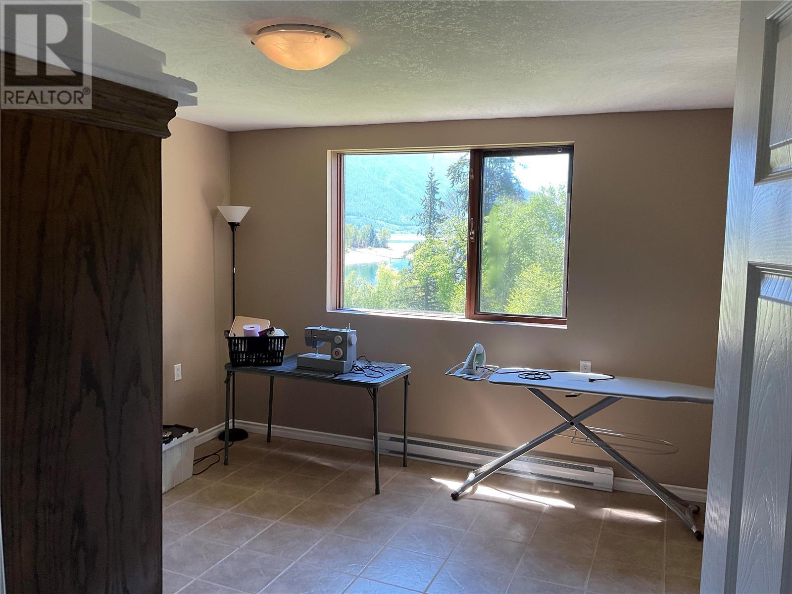 5384 Highway 6, Burton, British Columbia  V0G 1E0 - Photo 33 - 10343731