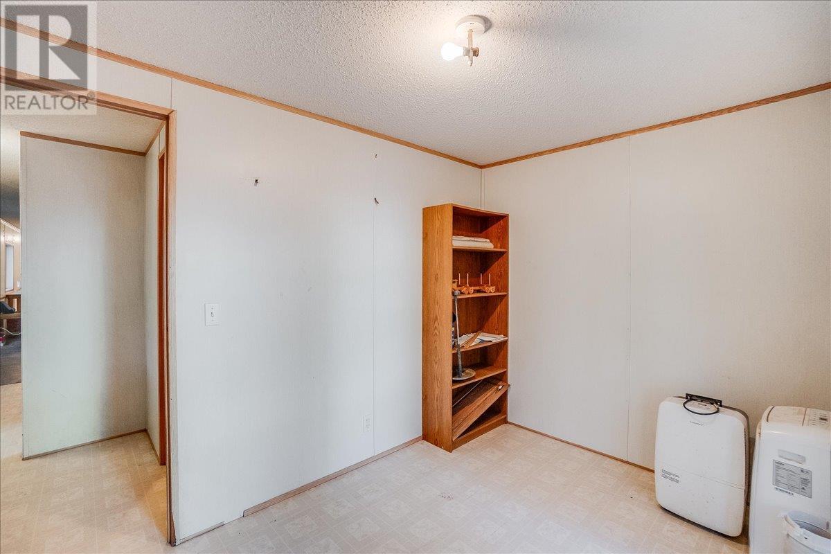 8751 Highway 6, Salmo, British Columbia  V0G 1Z0 - Photo 18 - 10344237