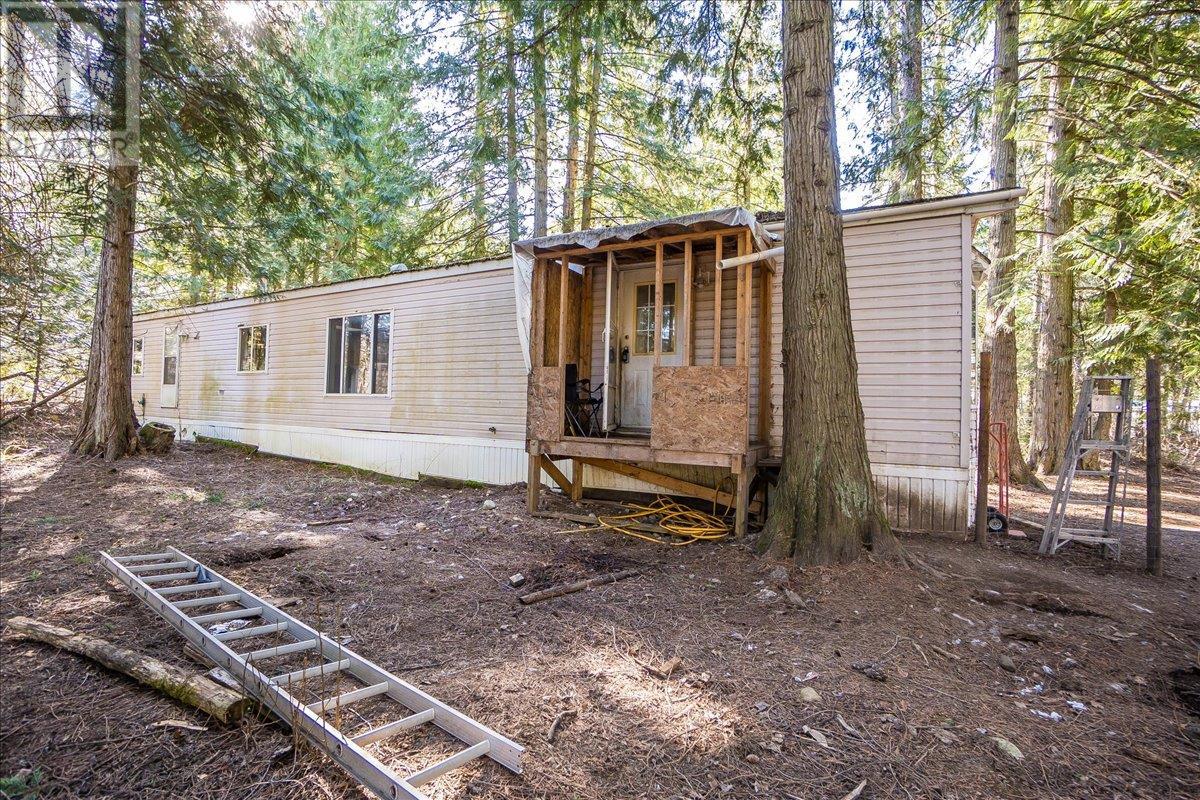 8751 Highway 6, Salmo, British Columbia  V0G 1Z0 - Photo 23 - 10344237