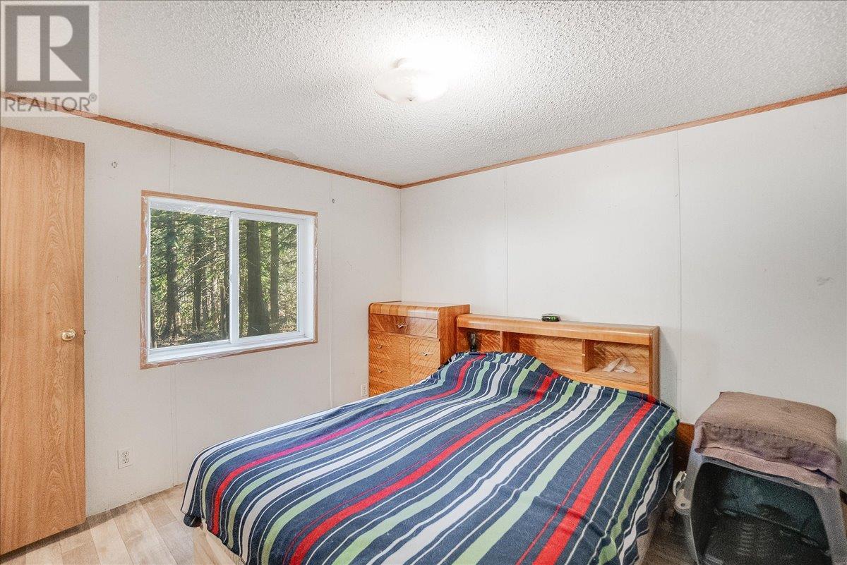8751 Highway 6, Salmo, British Columbia  V0G 1Z0 - Photo 9 - 10344237