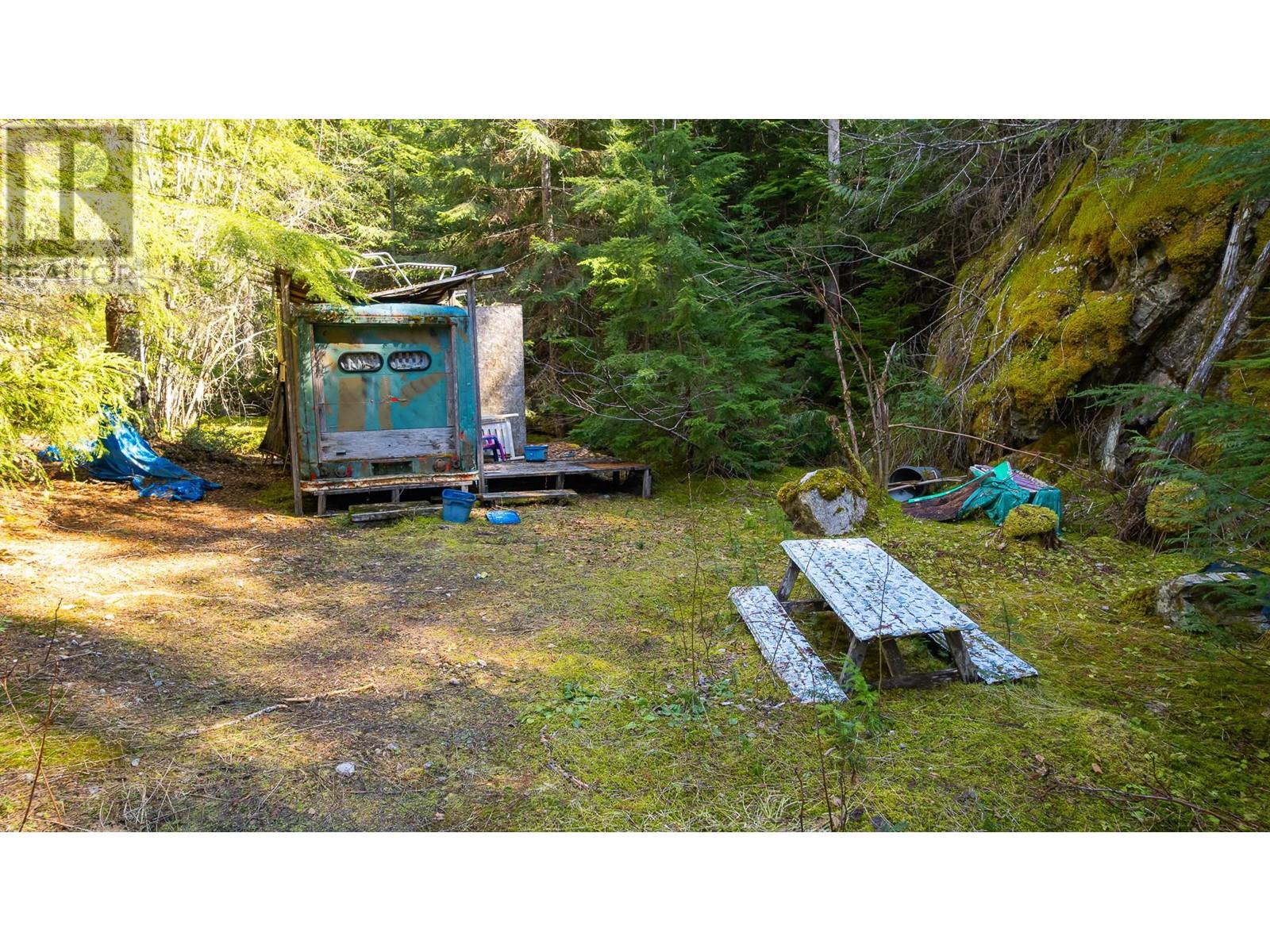 Dl 10612 3 Highway, Salmo, British Columbia  V0G 1Z0 - Photo 29 - 10344635