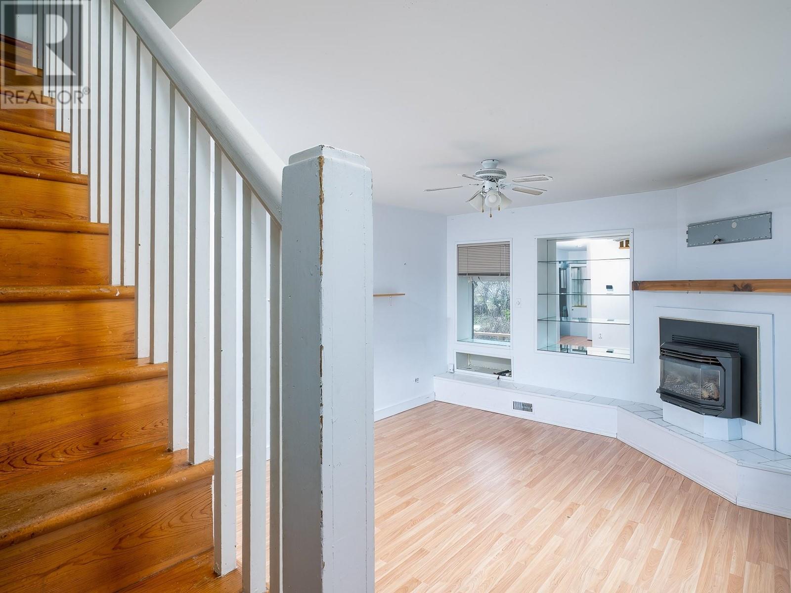 2170 Thompson Avenue, Rossland, British Columbia  V0G 1Y0 - Photo 10 - 10344212