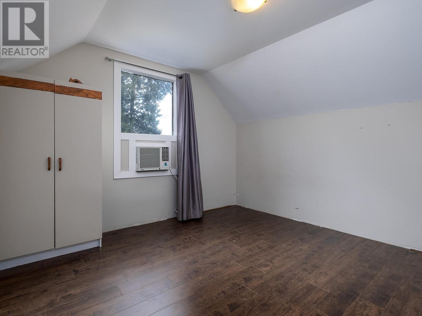 2170 Thompson Avenue, Rossland, British Columbia  V0G 1Y0 - Photo 12 - 10344212