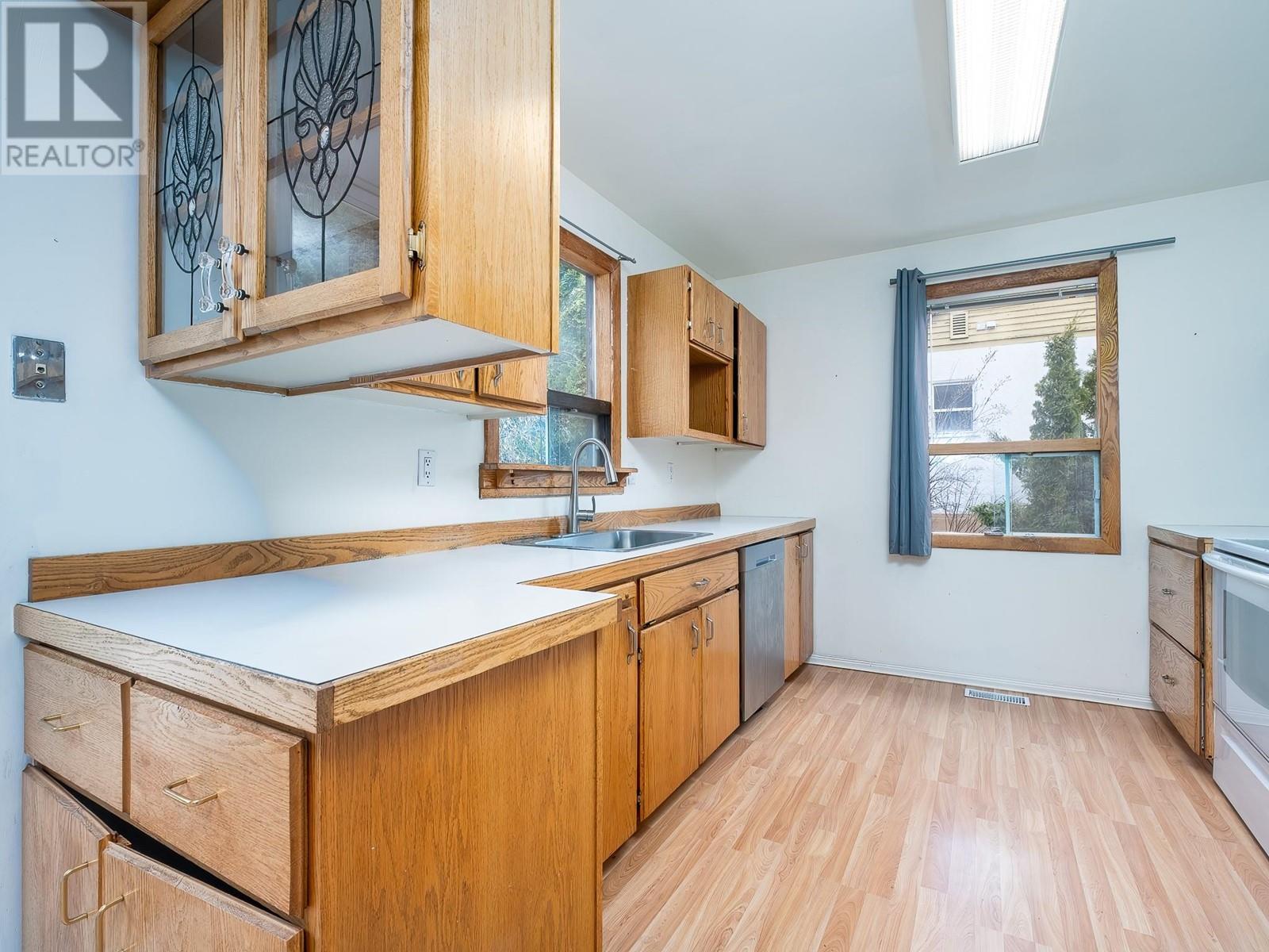 2170 Thompson Avenue, Rossland, British Columbia  V0G 1Y0 - Photo 21 - 10344212