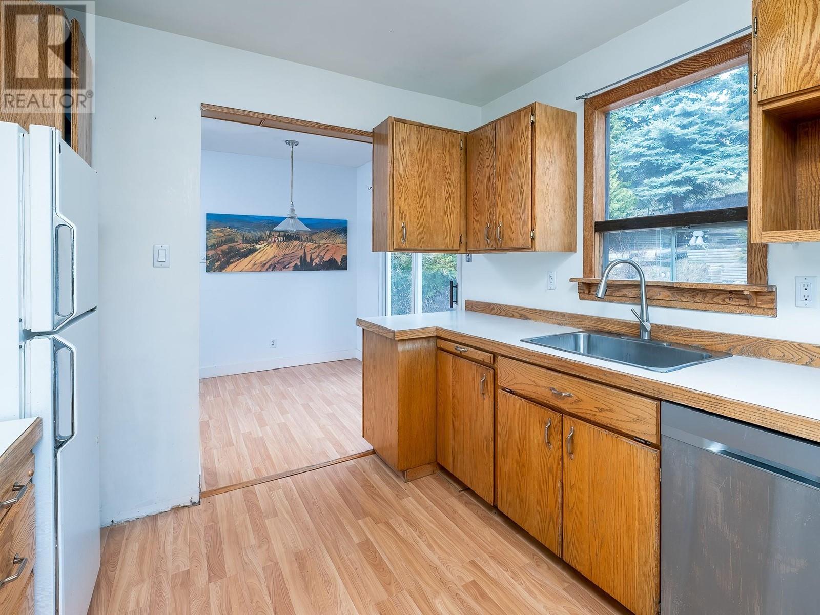 2170 Thompson Avenue, Rossland, British Columbia  V0G 1Y0 - Photo 23 - 10344212