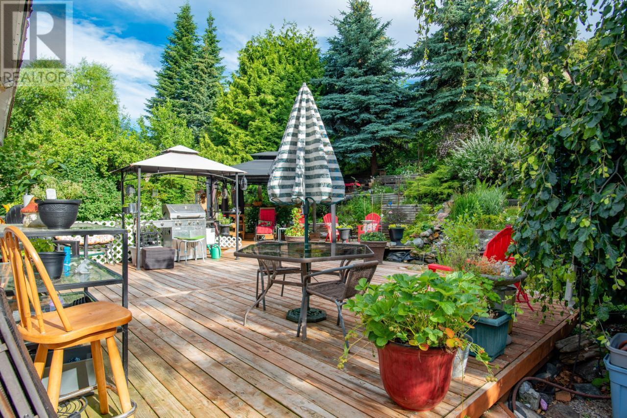 2170 Thompson Avenue, Rossland, British Columbia  V0G 1Y0 - Photo 52 - 10344212