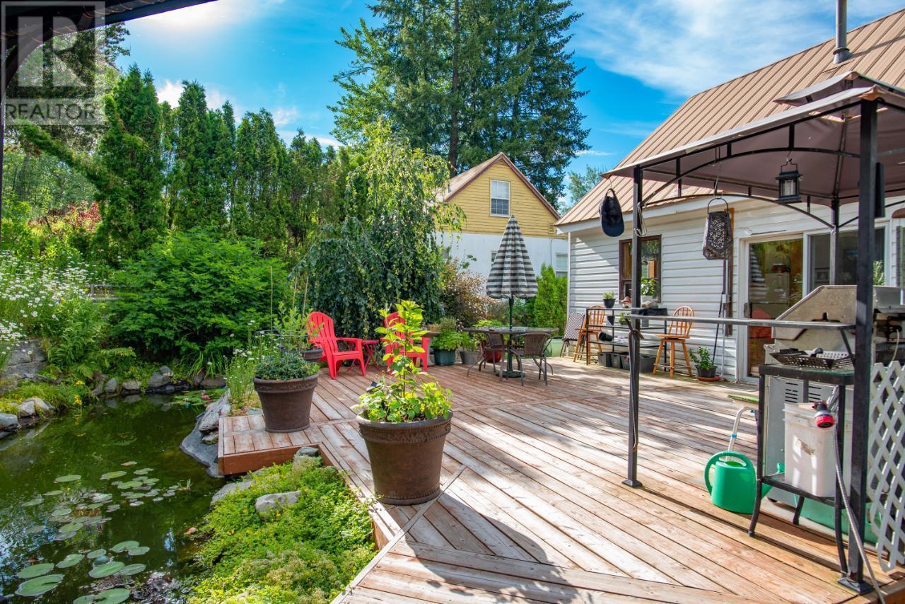 2170 Thompson Avenue, Rossland, British Columbia  V0G 1Y0 - Photo 59 - 10344212