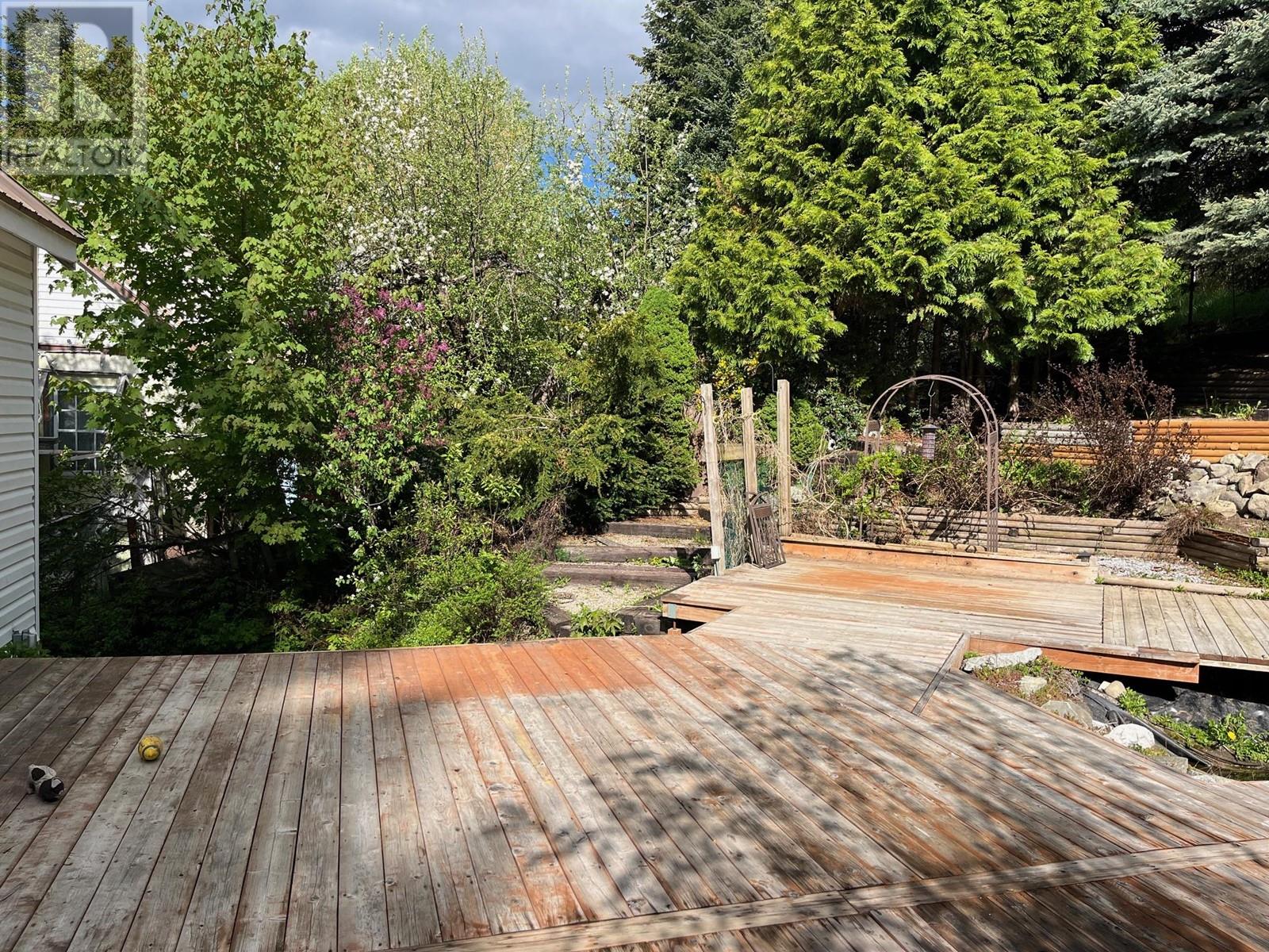 2170 Thompson Avenue, Rossland, British Columbia  V0G 1Y0 - Photo 73 - 10344212