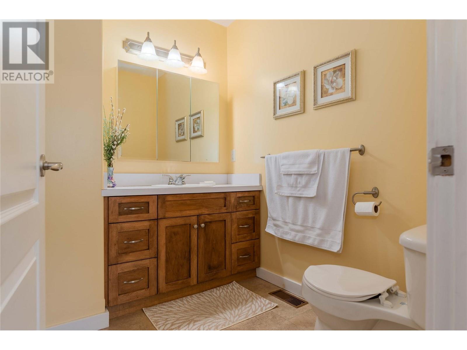 1214 Heather Place, Trail, British Columbia  V1R 4Y2 - Photo 13 - 10344264