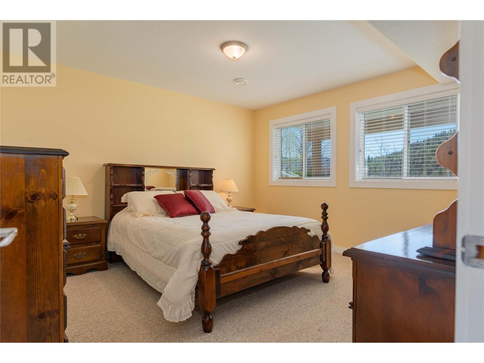 1214 Heather Place, Trail, British Columbia  V1R 4Y2 - Photo 27 - 10344264