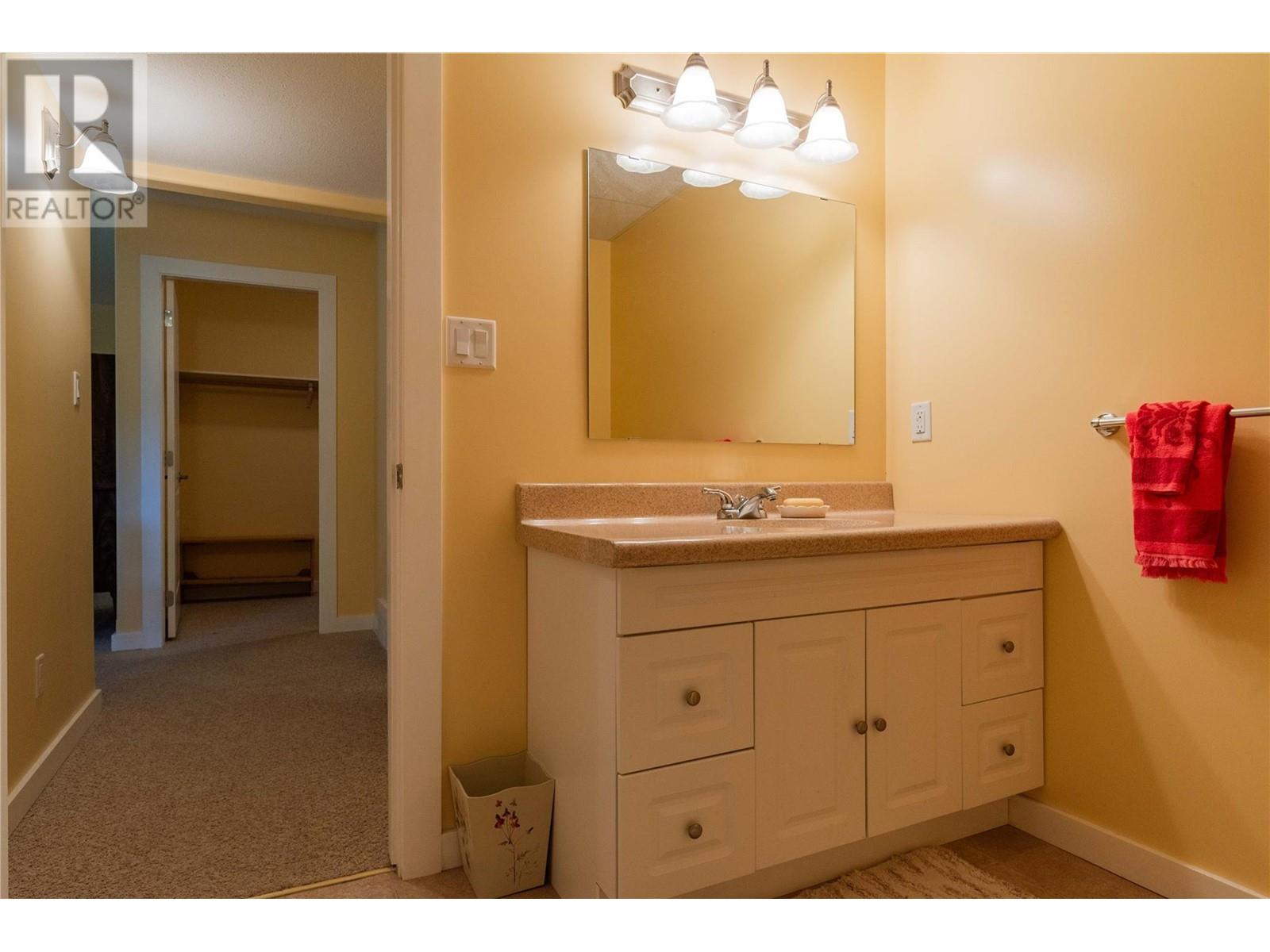 1214 Heather Place, Trail, British Columbia  V1R 4Y2 - Photo 30 - 10344264