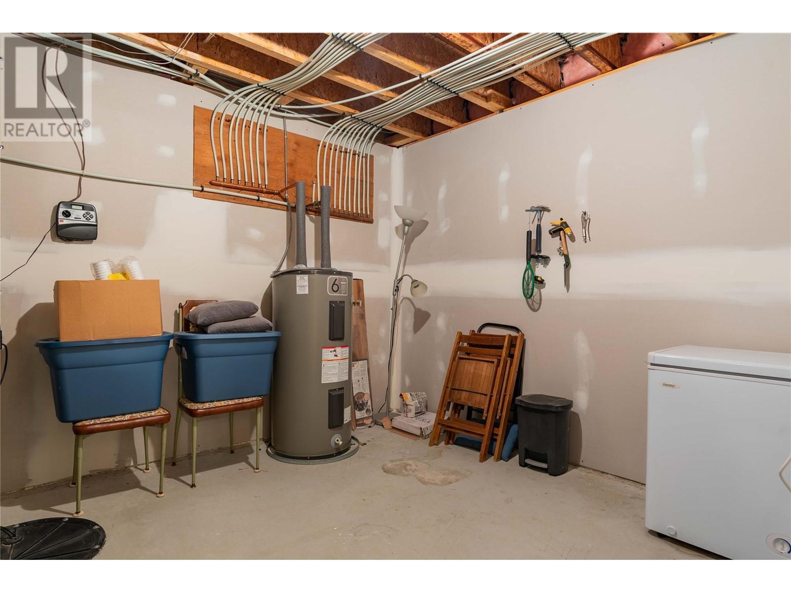 1214 Heather Place, Trail, British Columbia  V1R 4Y2 - Photo 33 - 10344264