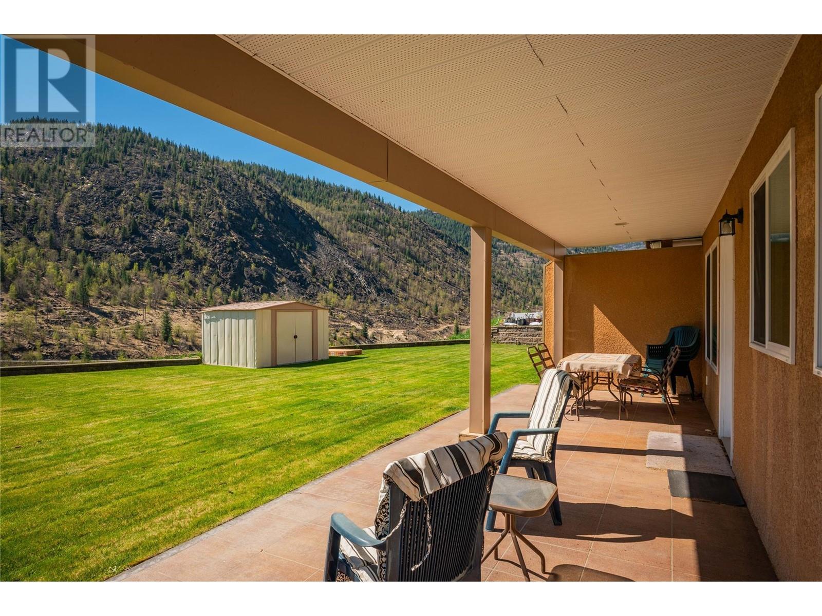 1214 Heather Place, Trail, British Columbia  V1R 4Y2 - Photo 39 - 10344264