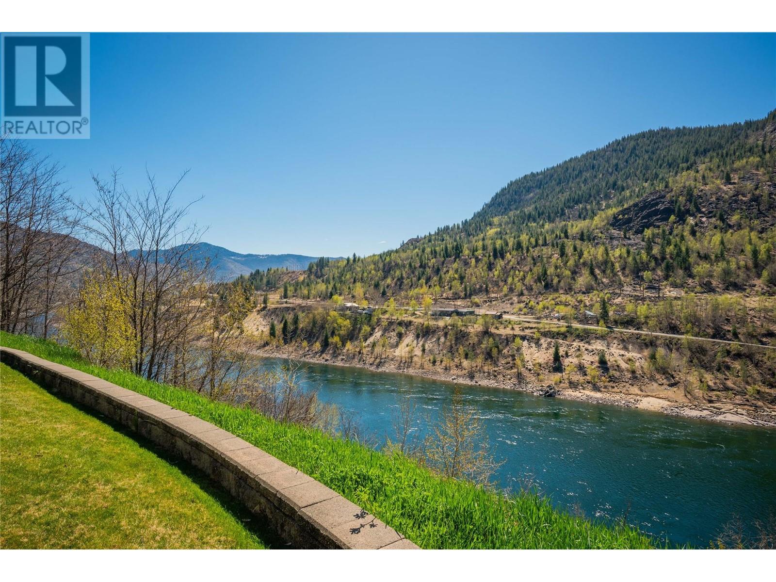1214 Heather Place, Trail, British Columbia  V1R 4Y2 - Photo 43 - 10344264