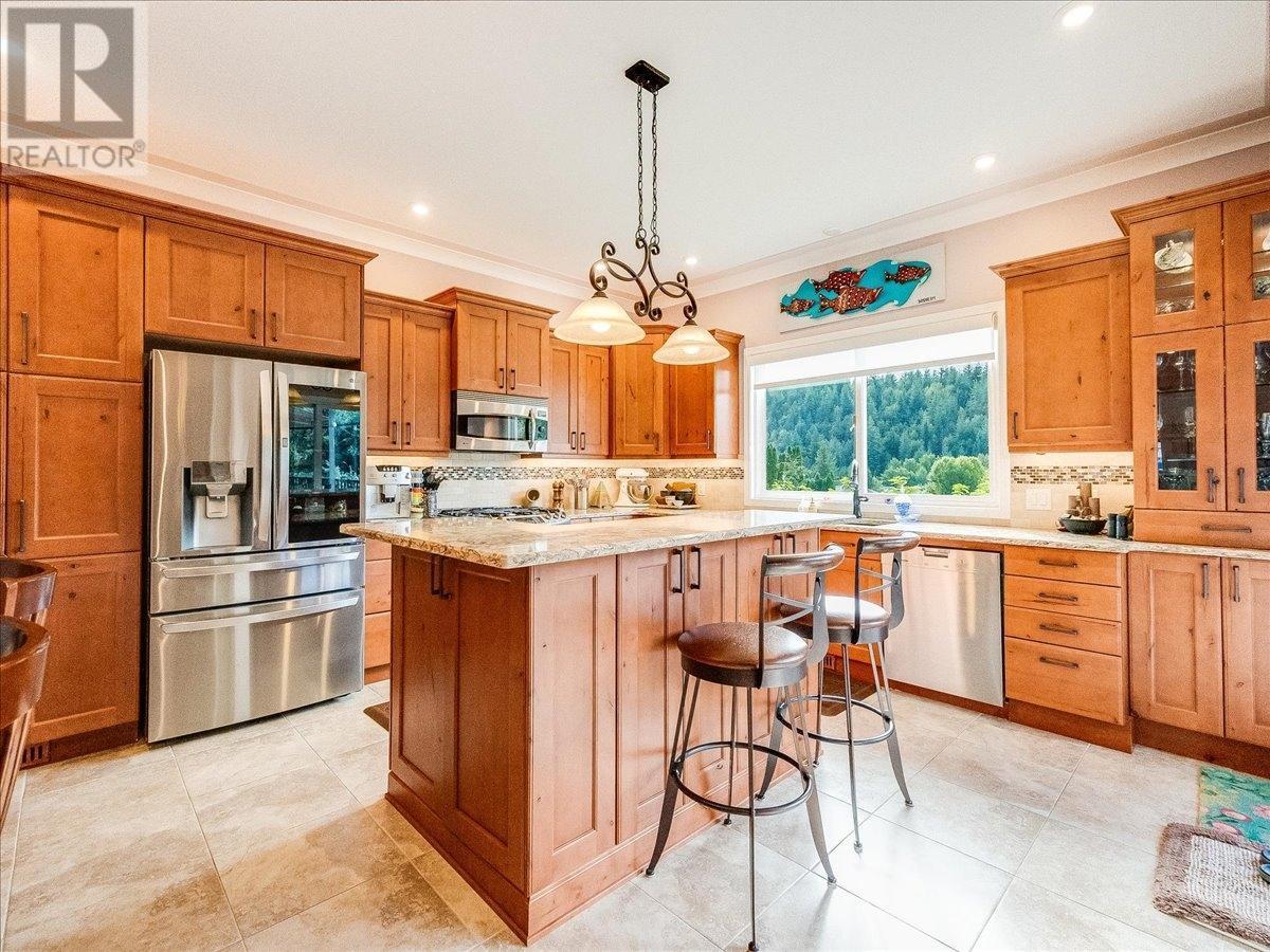 2310 Mcbride Street, Trail, British Columbia  V1R 4N8 - Photo 16 - 10344778
