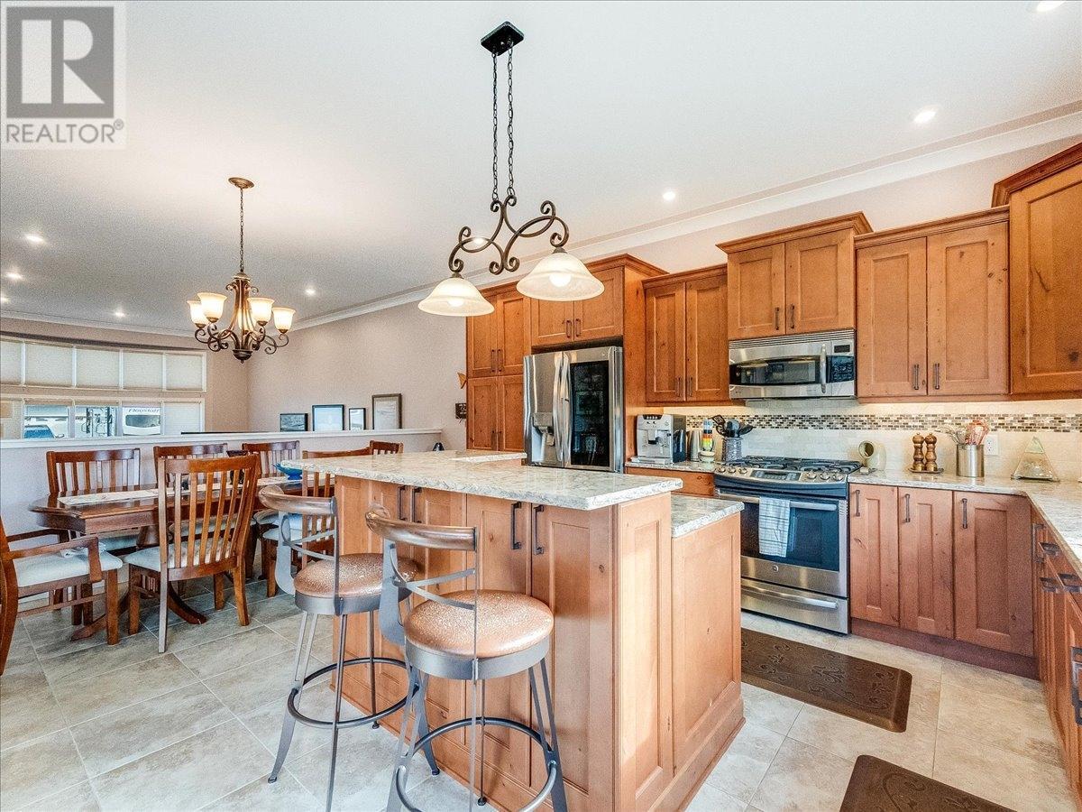 2310 Mcbride Street, Trail, British Columbia  V1R 4N8 - Photo 17 - 10344778