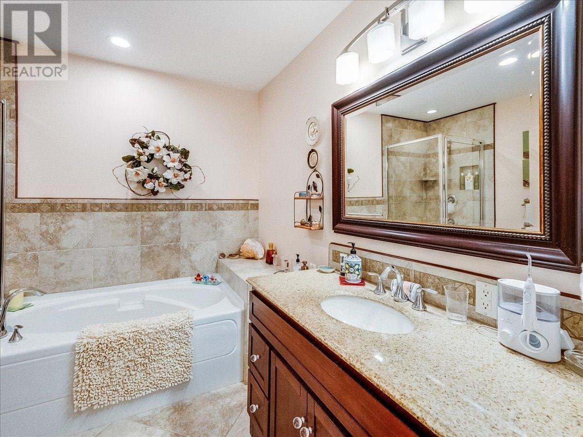 2310 Mcbride Street, Trail, British Columbia  V1R 4N8 - Photo 33 - 10344778