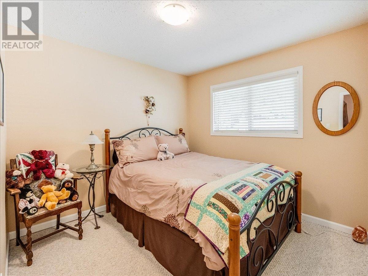 2310 Mcbride Street, Trail, British Columbia  V1R 4N8 - Photo 43 - 10344778
