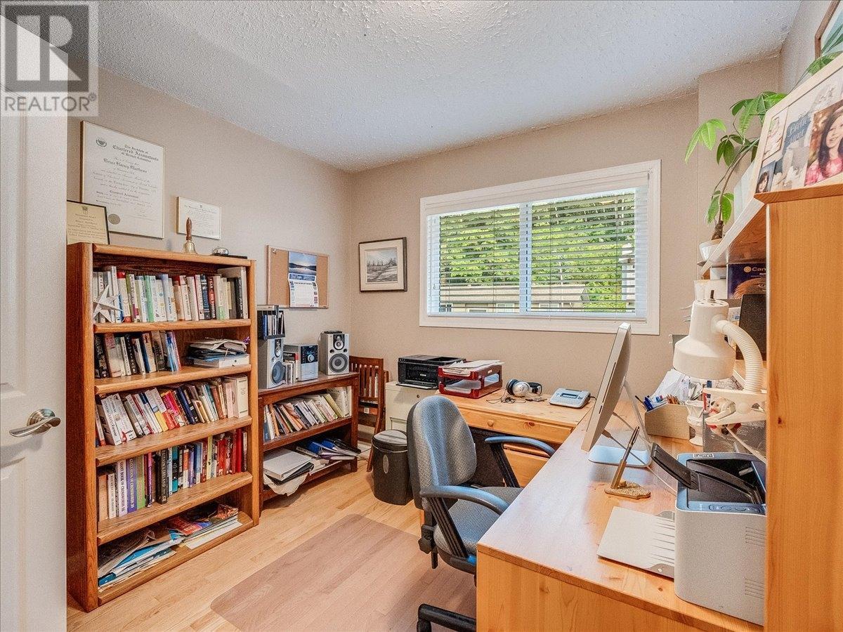 2310 Mcbride Street, Trail, British Columbia  V1R 4N8 - Photo 45 - 10344778