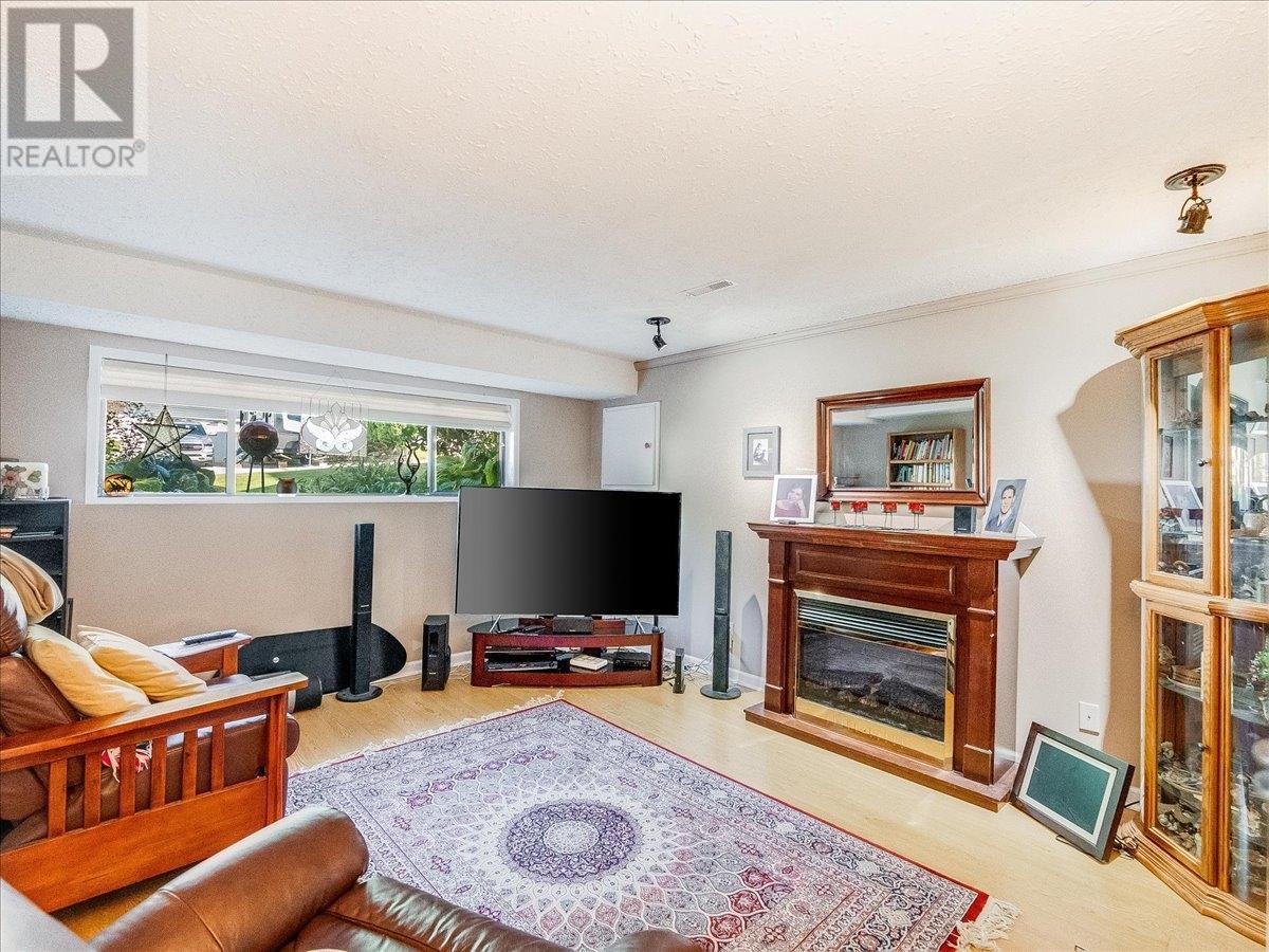 2310 Mcbride Street, Trail, British Columbia  V1R 4N8 - Photo 48 - 10344778